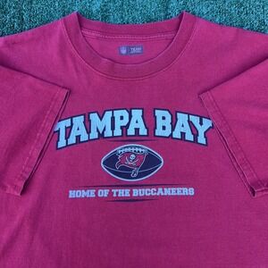 VTG Tampa Bay Buccaneers NFL T-Shirt Mens Medium Red‎ Double Sided Spellout Y2K